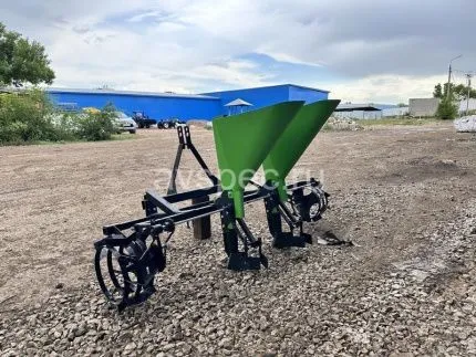 Чеснокосажалка (сеялка чеснока) двухрядная