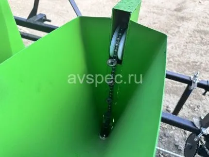 Чеснокосажалка (сеялка чеснока) двухрядная