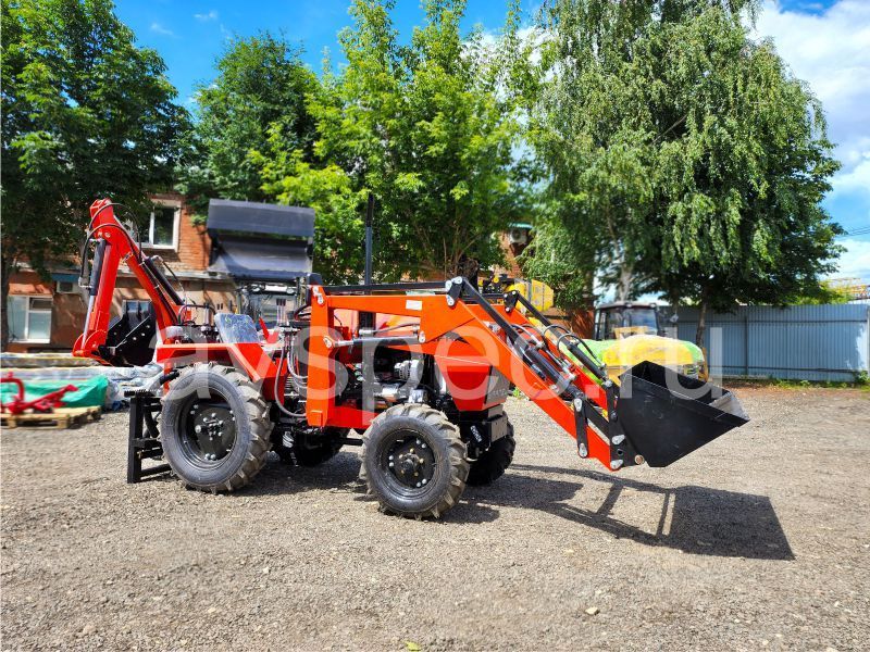 Экскаваторно-погрузочный комплекс на базе Минитрактора Уралец-224 (4×4)